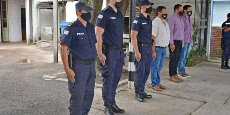 Reconocimiento para policías que trabajaron en complejo caso