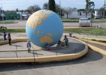 La dirección de educación y cultura de la Intendencia resalta la obra del Arquitecto Walter Domingo