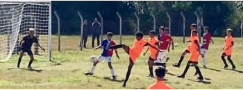 El líder juega el domingo