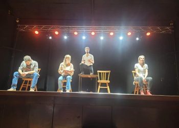 María Inés Obaldía visitó Paso de los Toros junto a la Comedia Nacional