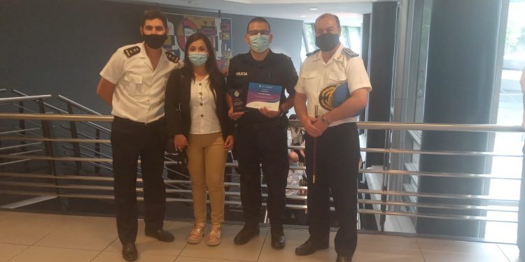 Ministerio del Interior reconoce la labor de personal de  la Dirección Especializada en Violencia Doméstica y de Género de la Jefatura de Policía de Tacuarembó