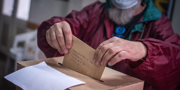 Elección internas FA