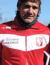 Abascal podría ser el técnico de Wanderers