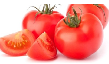 Usos cosméticos sorprendentes que puedes darle al tomate