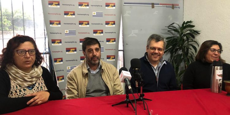  “El Frente Amplio Te Escucha”