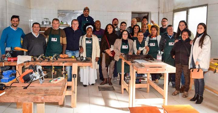 Entregaron diplomas del curso de carpintería básica