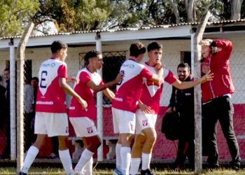 Séptima división se reencontró con el triunfo