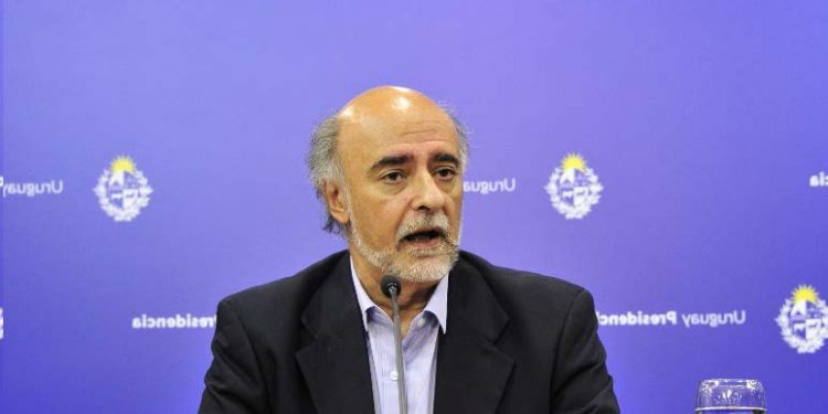 Mieres ratificó compromiso con recuperación salarial y estimó que este año se crearán 40 mil puestos laborales