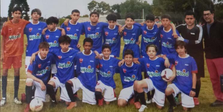 Ferrocarril quedó como único líder