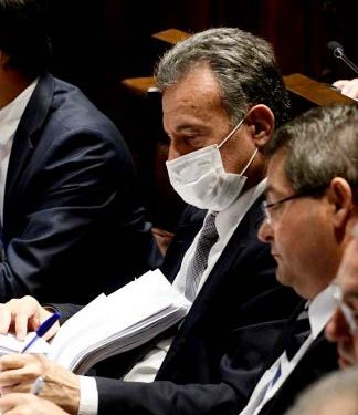 Ya se dieron 99.000 dosis contra la gripe, dijo el ministro Salinas