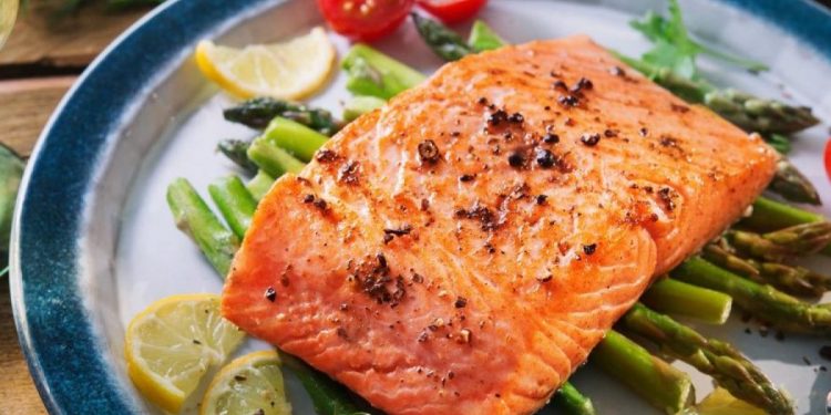 Salmón o atún, ¿cuál es mejor?