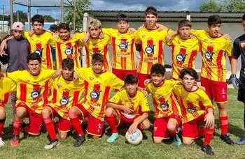 Se juega el clásico del barrio La Palma