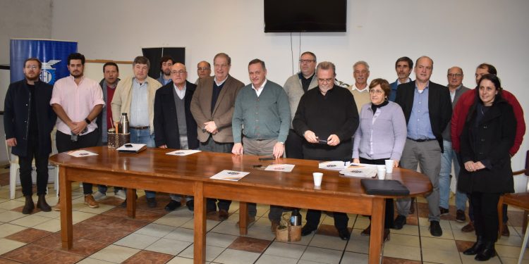 Directivos de la Confederación Empresarial del Uruguay se reunieron en Tacuarembó con el Secretario de Presidencia Álvaro Delgado