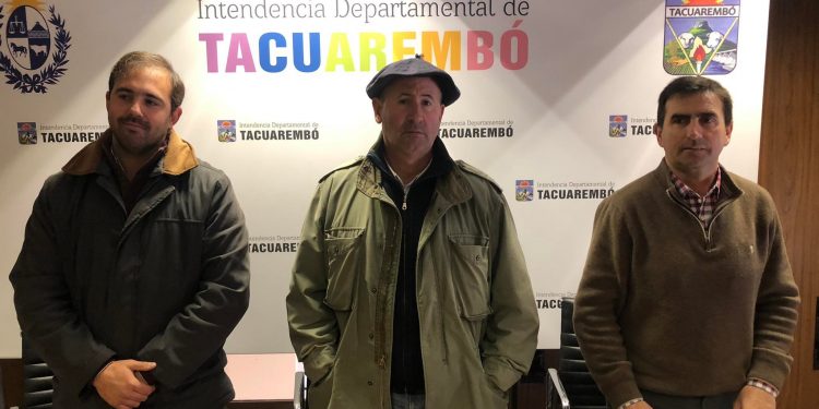 Bajo la consigna “Nuestro barrio, el más limpio, el más lindo”, se presentó el programa de limpieza