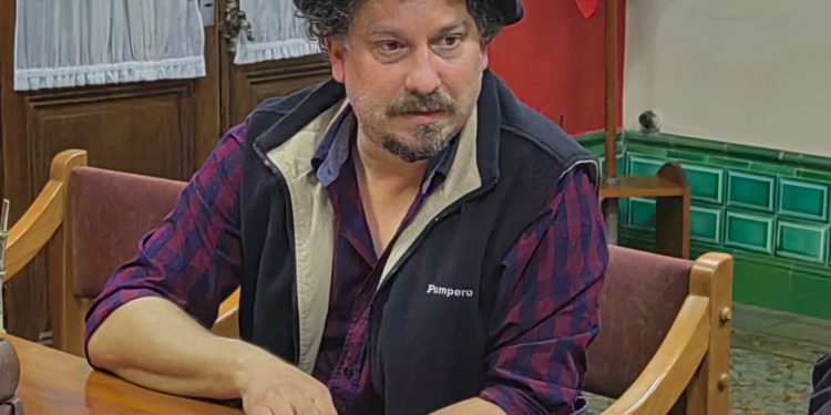 La sede UDELAR Tacuarembó reconoce al Dr. Manuel Minteguiaga Carbajal por su destacada actuación académica