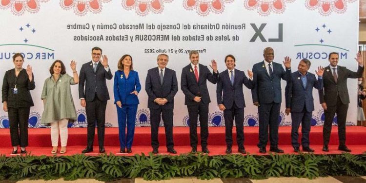 Uruguay no firmó declaración final de la cumbre porque no mencionaba la «modernización o flexibilización» del bloque