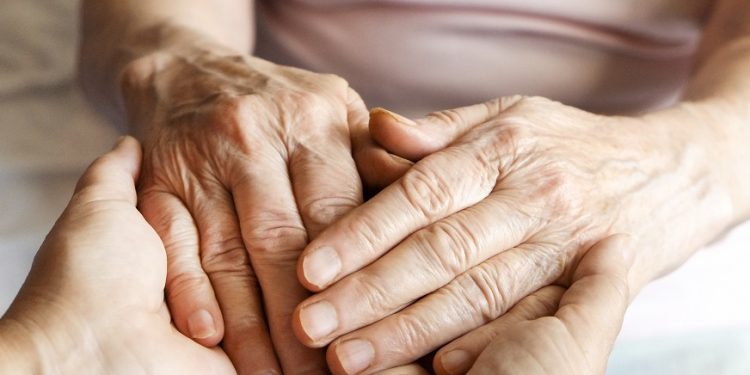 Fondo Nacional de Recursos financiará técnica para pacientes con Parkinson