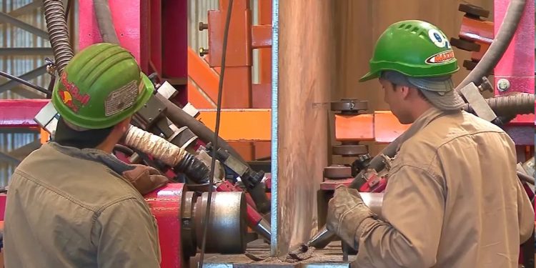 Desempleo, empleo y personas activas en el interior según el Instituto de Estadística