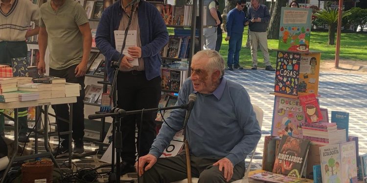 “La lectura y la escritura son eternos” 