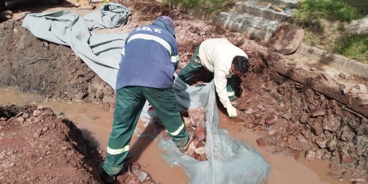 Intendencia ejecuta trabajos de riego bituminoso doble en San Gregorio