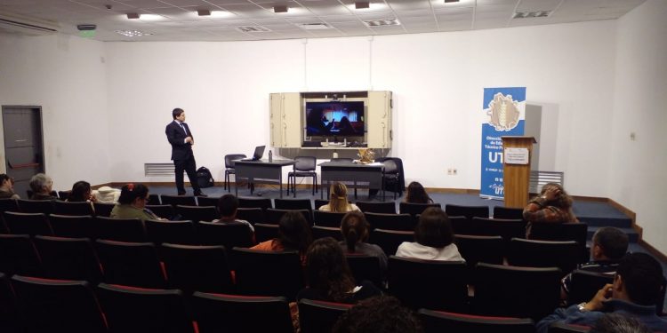 Jefatura informa sobre charlas informativas
