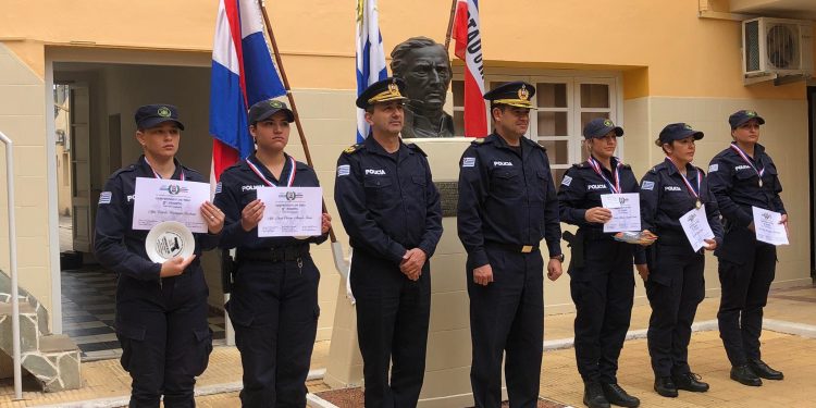 Entrega de premios del campeonato femenino de tiro