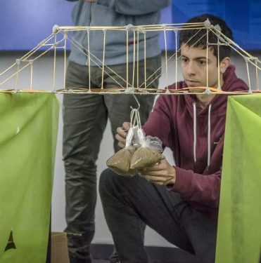 Dos grupos de Tacuarembó en el podio del Concurso Nacional de Estructuras