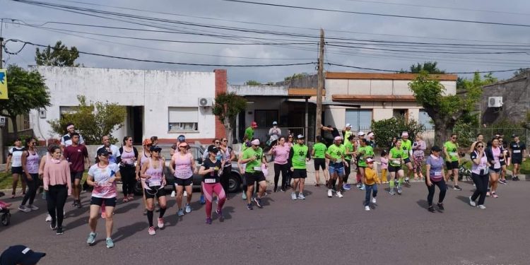 Se realizó la 5K «Juntas contra el cáncer de mama»