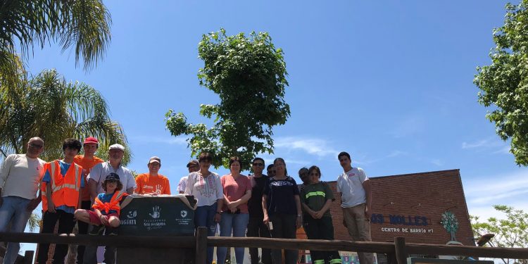 Centro de Barrio 7 de Los Molles tiene su contenedor para residuos reciclables 