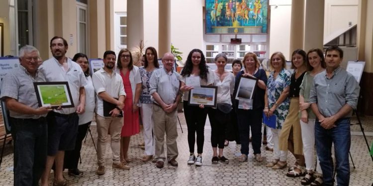 En la Intendencia se habilitó la muestra fotográfica “La cuenca en imágenes”