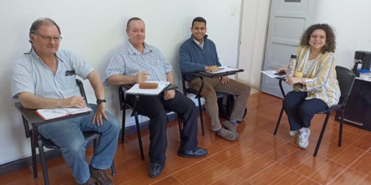 La Intendencia proyecta implementar cursos en los barrios junto a INEFOP