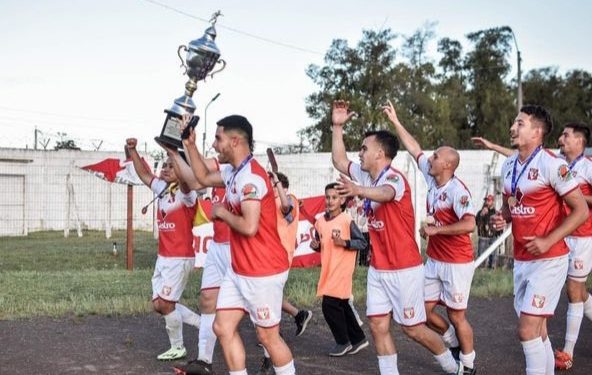 Tacuarembó va por otro trofeo: la Supercopa Amateur