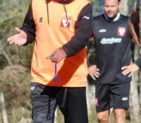 Gastón Machado puso condicionantes para continuar