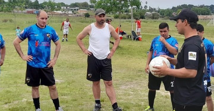 Senior: Olimpo quedó como único líder