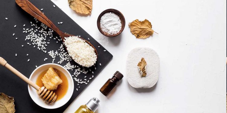 Cómo rejuvenecer el rostro con remedios caseros