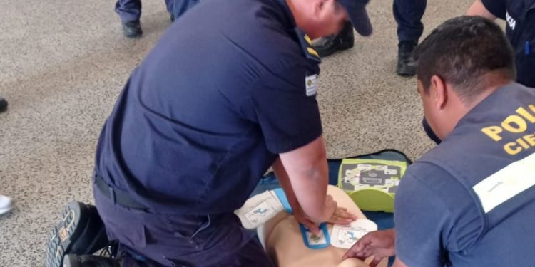 Personal policial se capacitó en reanimación cardiopulmonar