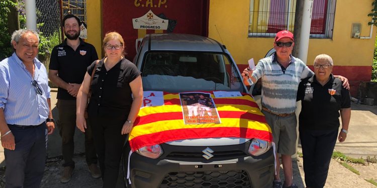 Familia Alfonso ganadora del Auto de Wanderers y Progreso
