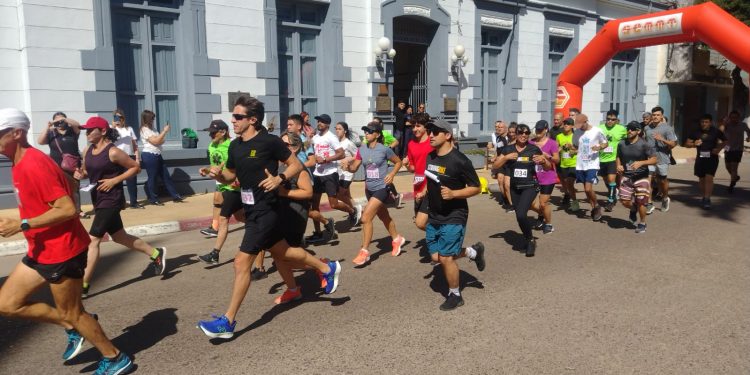 Maratón «día de la Policía Nacional»