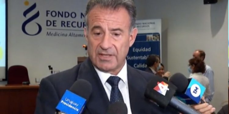 Daniel Salinas dijo que «estamos ante una nueva ola» de covid-19