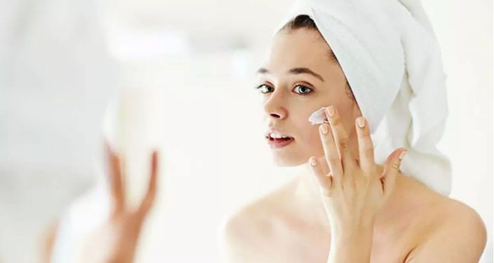 Diferencias entre el cuidado de la piel grasa y seca en verano