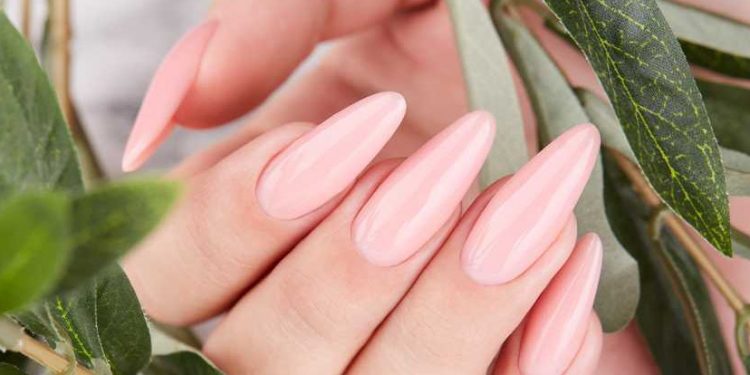¿Cómo hacer para que las uñas crezcan rápido?