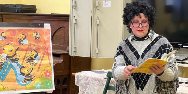 «Biblioteca Solidaria» en portugués: una experiencia multicultural