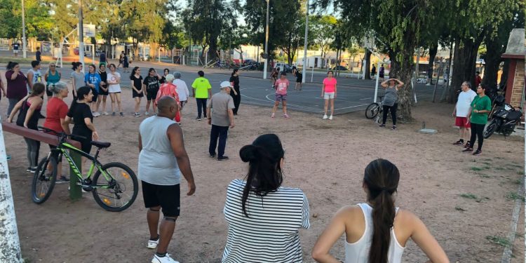Buena respuesta de la población a las actividades deportivas y turísticas que promueve la Intendencia