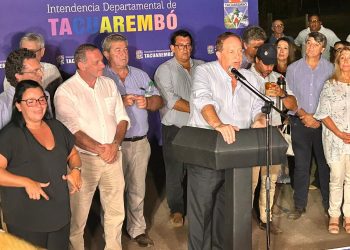 Intendencia inauguró pavimentación de calles