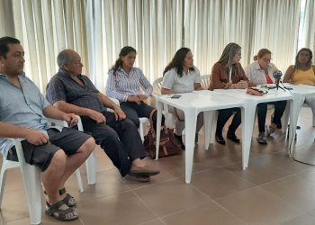 Pequeños productores hicieron reclamos que acompañaron con propuestas para enfrentar su grave situación