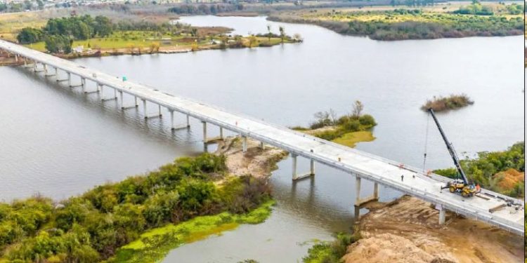 Lacalle Pou inaugura hoy un puente y mejoras viales en las rutas 43 y 59