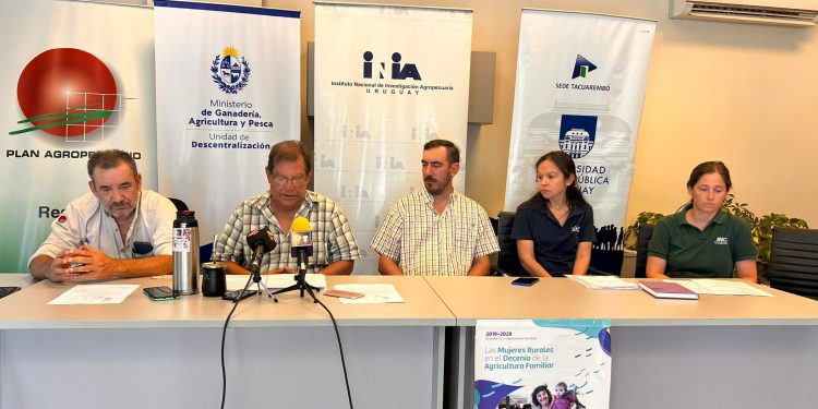 Gira de la Institucionalidad Agropecuaria frente al actual déficit hídrico Objetivos de la Gira