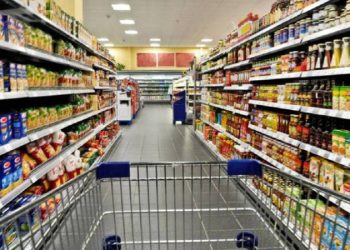 Actividad de comercio y servicios tuvo en 2022 un «cuasi estancamiento»