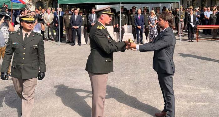 Mario Stevenazzi asumió ayer martes 1 de febrero como comandante en jefe del Ejército Nacional