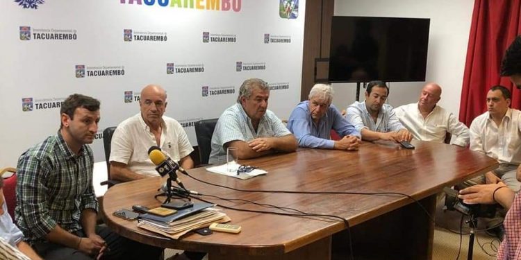 Firman convenio para construir Centro de Desarrollo del Tenis en Paso de los Toros
